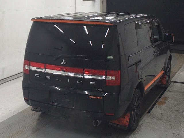 MITSUBISHI DELICA D5 2017