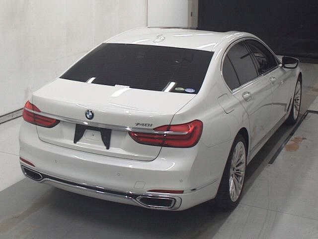 BMW 7 SERIES 2016