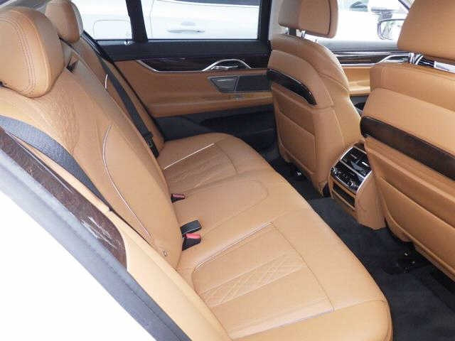 BMW 7 SERIES 2016