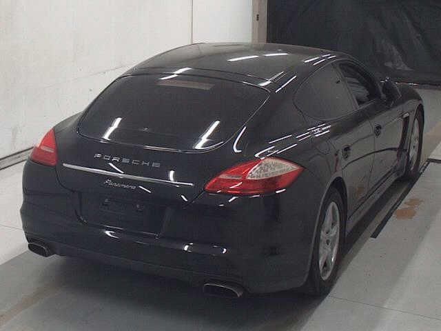 PORSCHE PANAMERA 2011