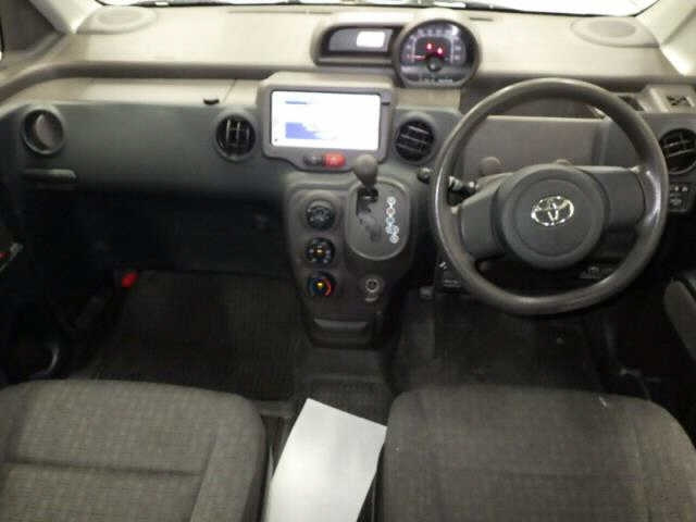 TOYOTA SPADE 2012