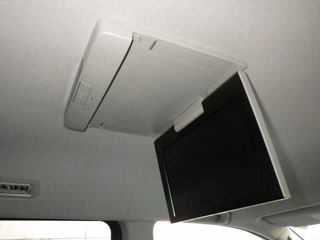 TOYOTA NOAH 2013