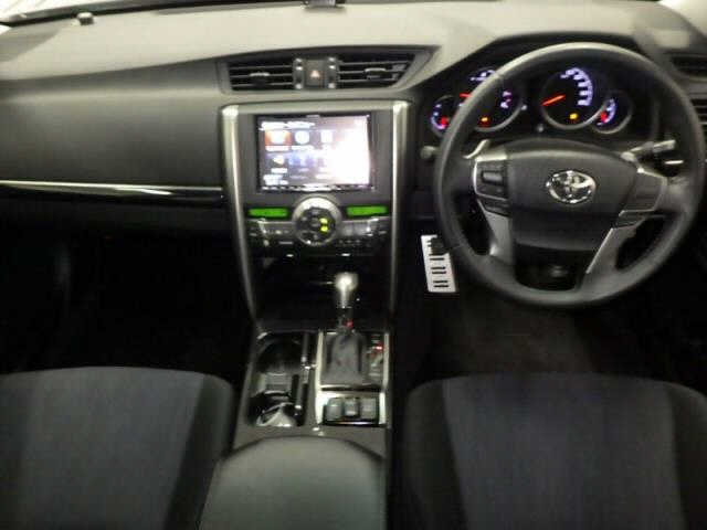 TOYOTA MARK X 2013