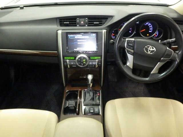 TOYOTA MARK X 2013