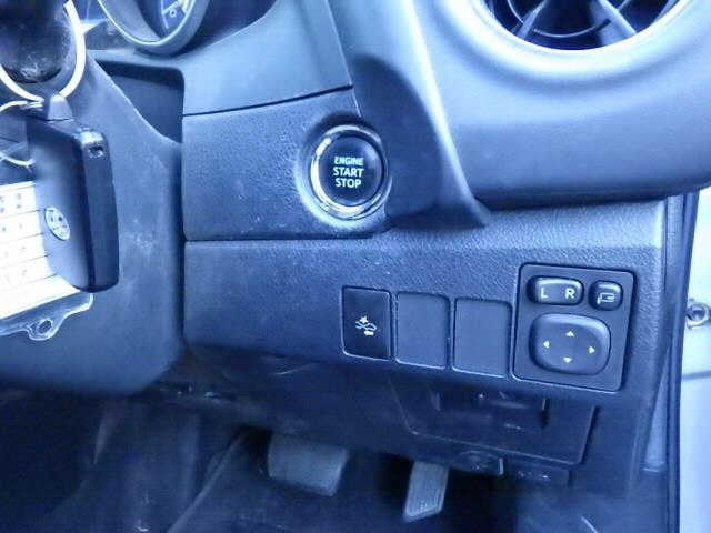 TOYOTA AURIS 2017