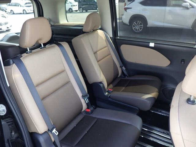 NISSAN SERENA 2017