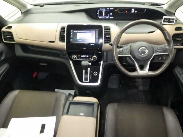 NISSAN SERENA 2017