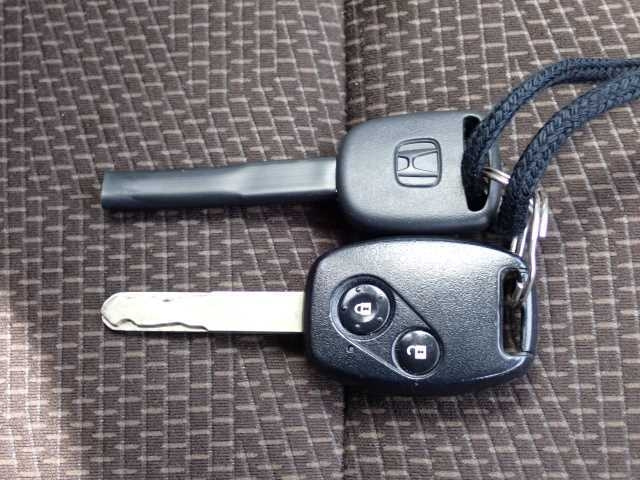 HONDA FIT SHUTTLE 2012