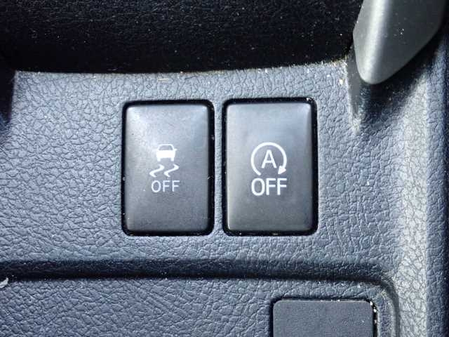 TOYOTA COROLLA FIELDER 2015