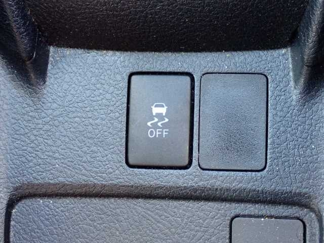 TOYOTA COROLLA AXIO 2016