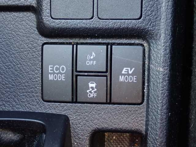 TOYOTA COROLLA FIELDER 2018