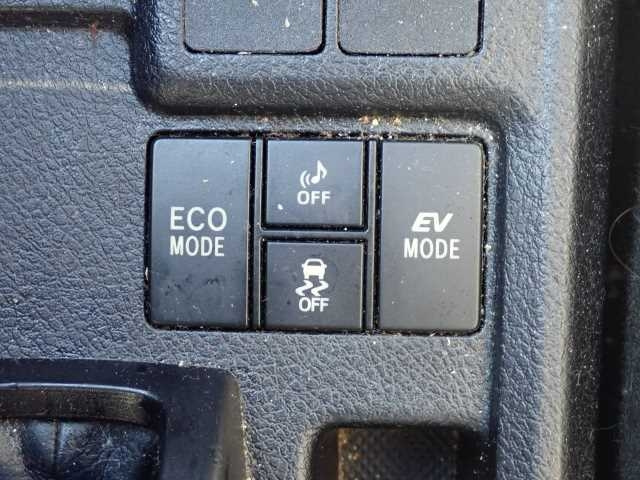 TOYOTA COROLLA AXIO 2016