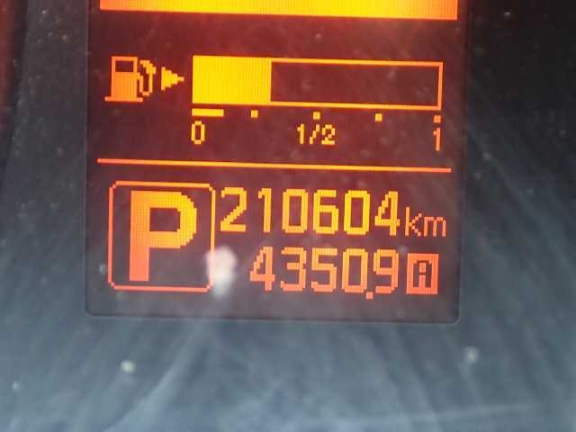 MITSUBISHI DELICA 2016