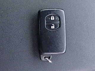 TOYOTA PRIUS 2015