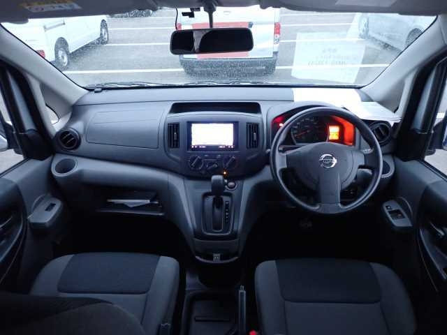 NISSAN NV200 2019