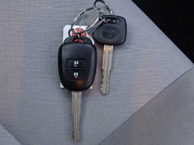 TOYOTA COROLLA AXIO 2017