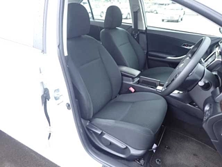TOYOTA PREMIO 2018