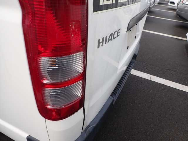 TOYOTA HIACE VAN 2012