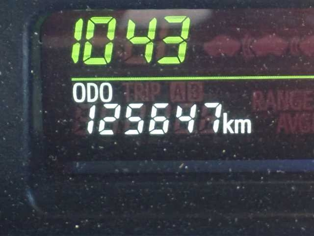 TOYOTA PRIUS ALPHA 2014