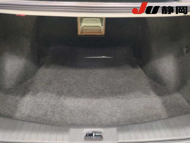 NISSAN SYLPHY 2011