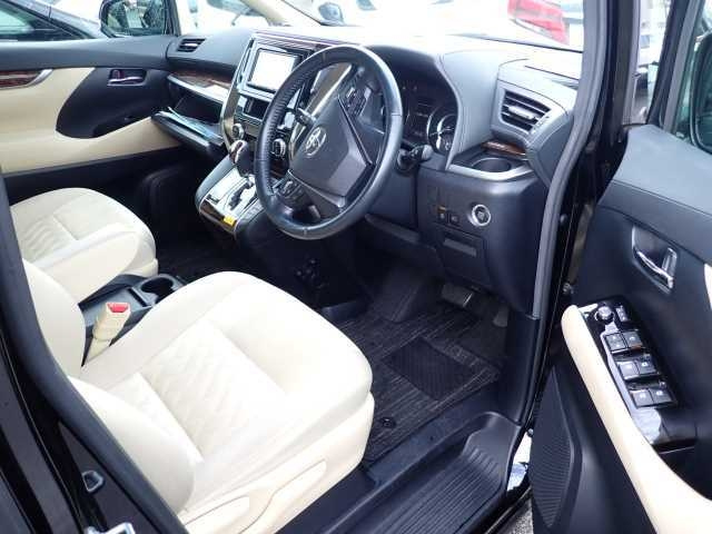 TOYOTA VELLFIRE 2018