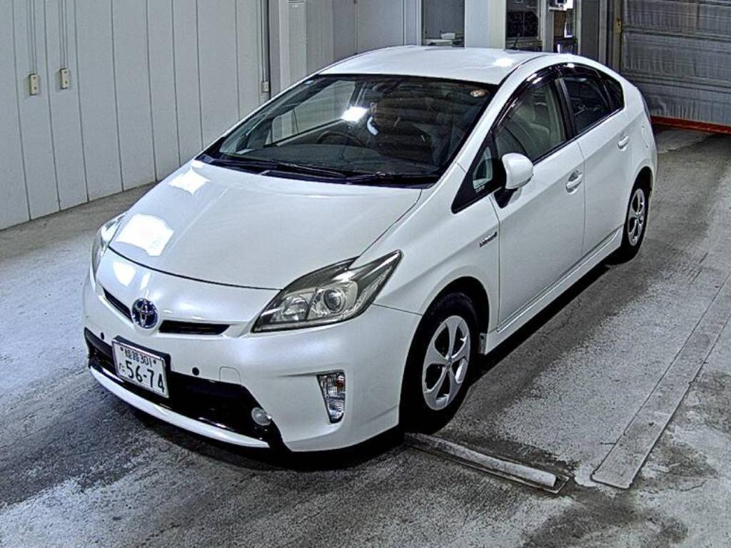 TOYOTA PRIUS 2013