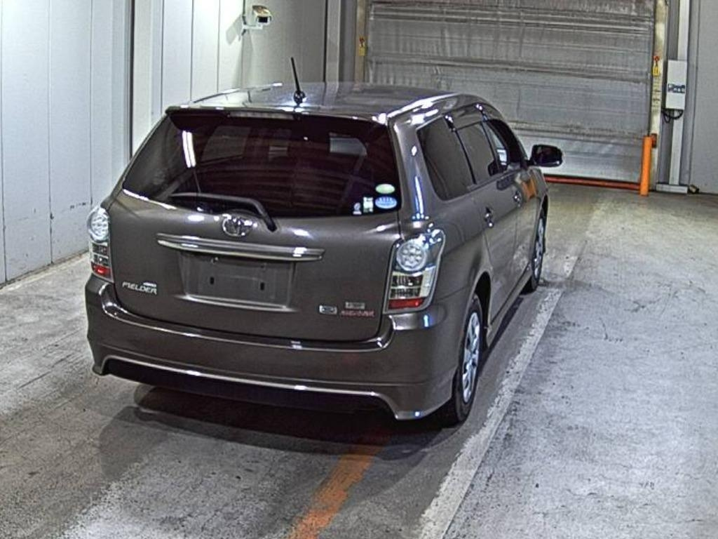 TOYOTA COROLLA FIELDER 2010