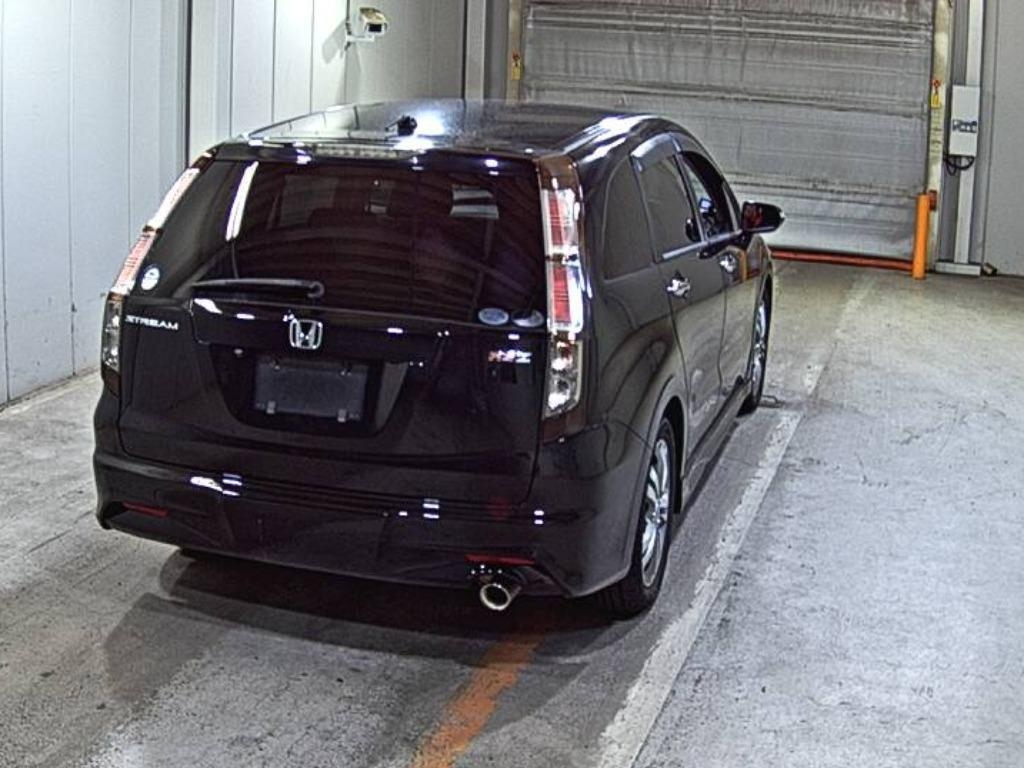 HONDA STREAM 2010