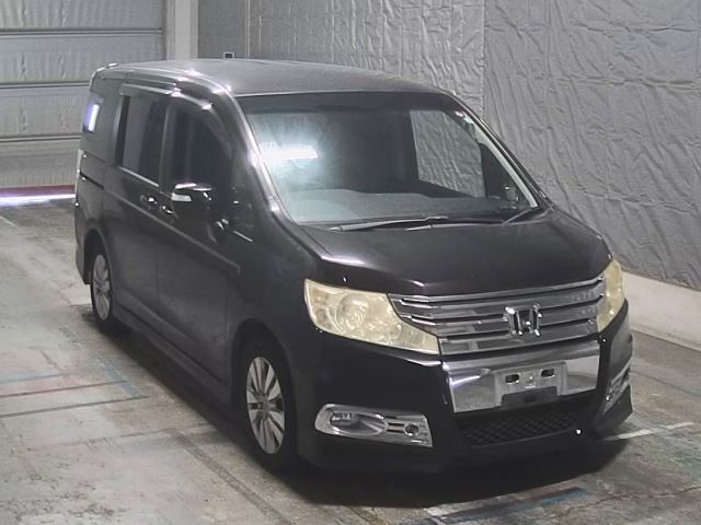 HONDA STEP WAGON 2011