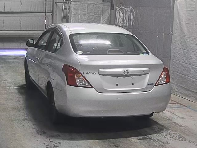 NISSAN LATIO 2013