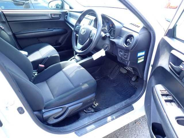 TOYOTA COROLLA FIELDER 2019