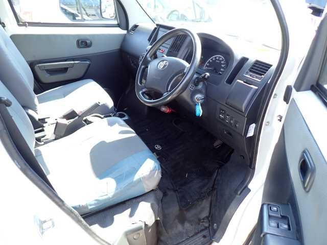 TOYOTA TOWN ACE VAN 2013