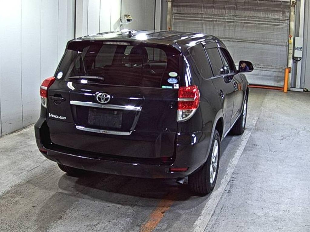 TOYOTA VANGUARD 2010