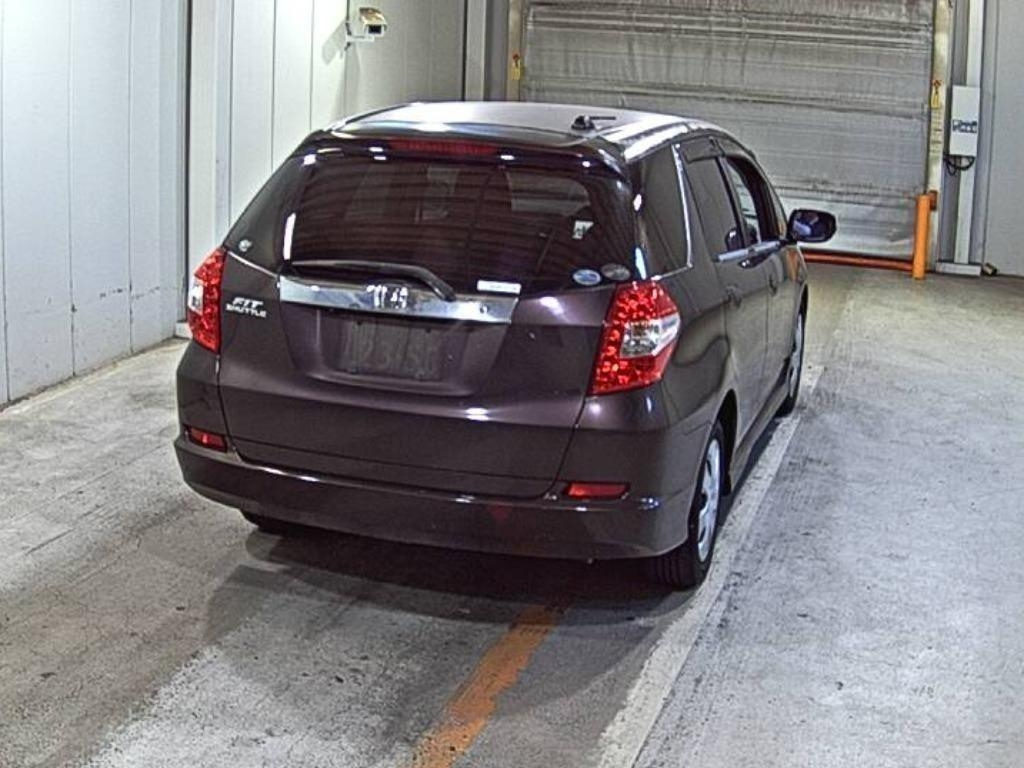 HONDA FIT SHUTTLE 2011