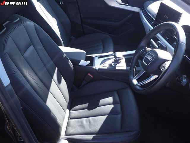 AUDI A4 2021