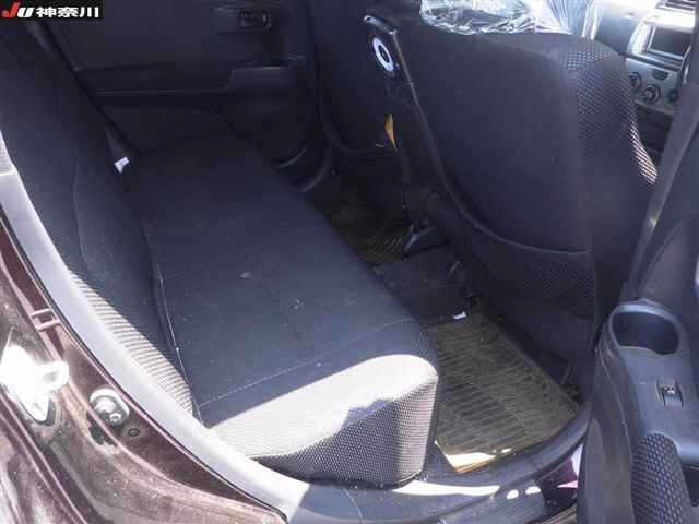 TOYOTA BB 2010