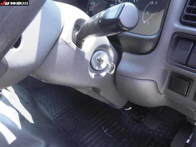 MAZDA BONGO VAN 2014