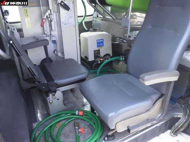 MAZDA BONGO VAN 2014