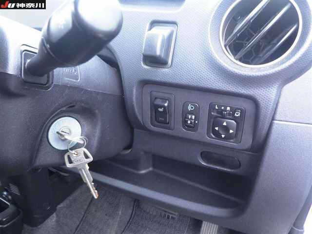 MITSUBISHI TOPPO 2011