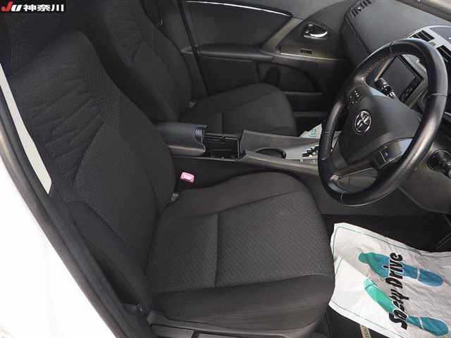 TOYOTA AVENSIS WAGON 2012