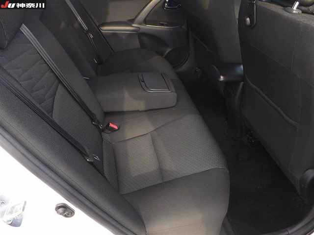 TOYOTA AVENSIS WAGON 2012