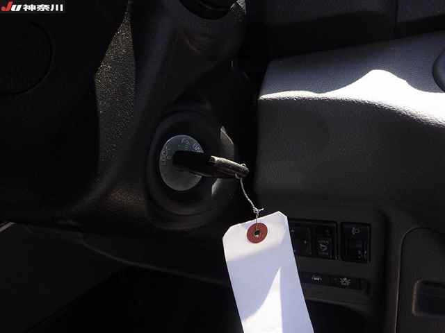 NISSAN NV200 2021