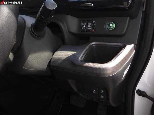 HONDA STEP WAGON 2015
