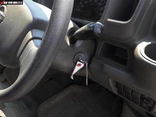 NISSAN CLIPPER VAN 2017