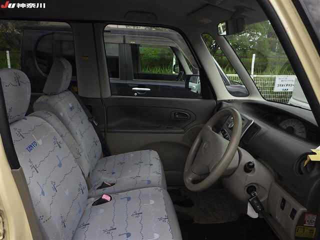 DAIHATSU TANTO 2009