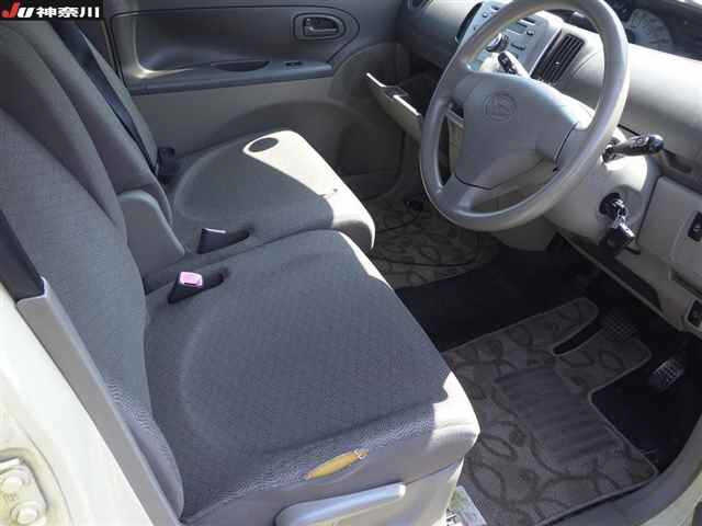 DAIHATSU TANTO 2009