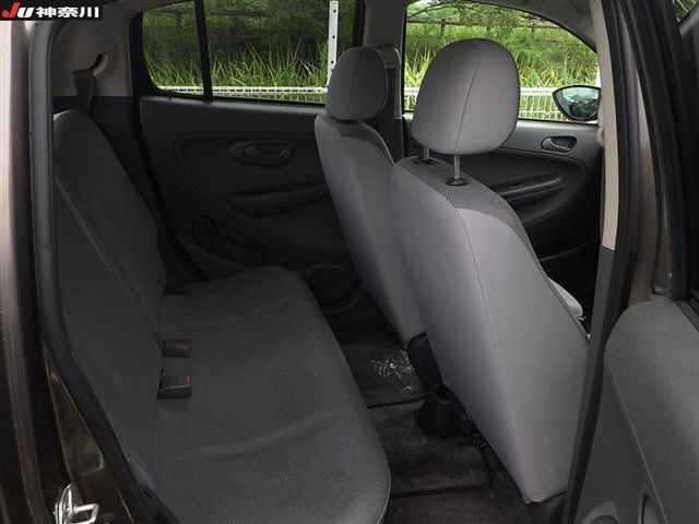 SUBARU R2 2010