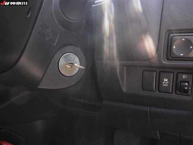 NISSAN MARCH 2015