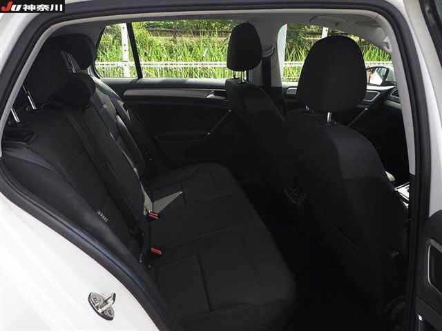 VOLKSWAGEN GOLF 2015