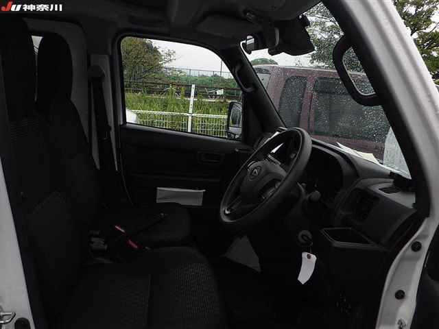 DAIHATSU HIJET VAN 2022